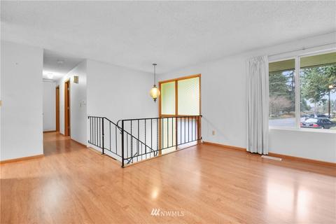 19218 SE 2nd Ave, Bothell, WA 98012 photo 2