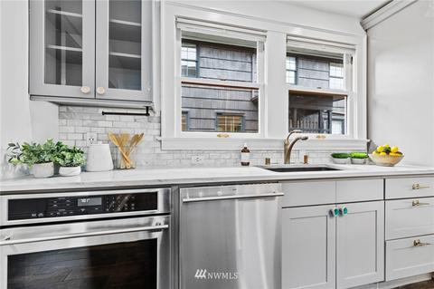 719 10th Ave E, Seattle, WA 98102 photo 11