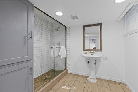 719 10th Ave E, Seattle, WA 98102 photo 35