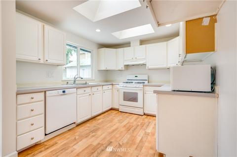 9207 SE 3rd Pl, Everett, WA 98208 photo 8