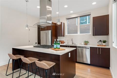 217 23rd Ave E, Seattle, WA 98112 photo 9