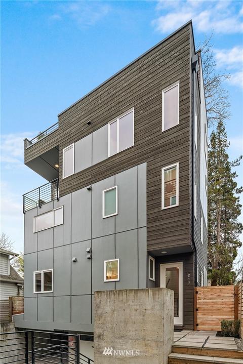 217 23rd Ave E, Seattle, WA 98112 photo 2