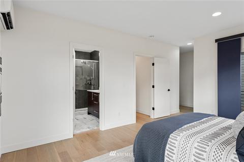 217 23rd Ave E, Seattle, WA 98112 photo 18