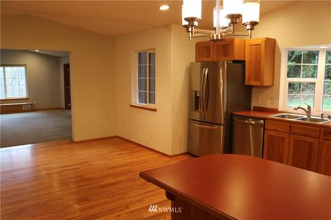 4051 E Grapeview Loop Rd, Grapeview, WA 98546 photo 3