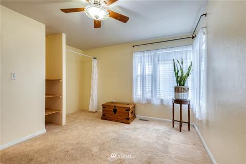 910 Myrtine St, Enumclaw, WA 98022 photo 14