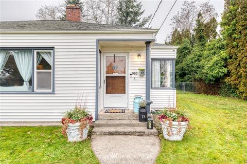 910 Myrtine St, Enumclaw, WA 98022 photo 2