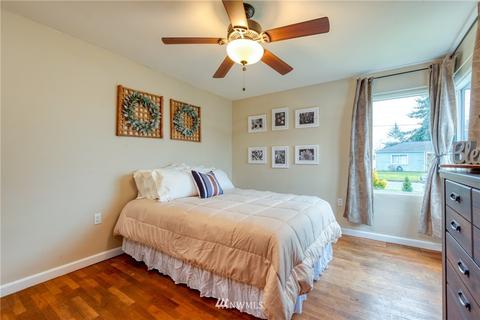 910 Myrtine St, Enumclaw, WA 98022 photo 13