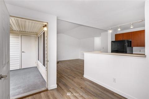 12404 E Gibson Rd #C201, Everett, WA 98204 photo 8