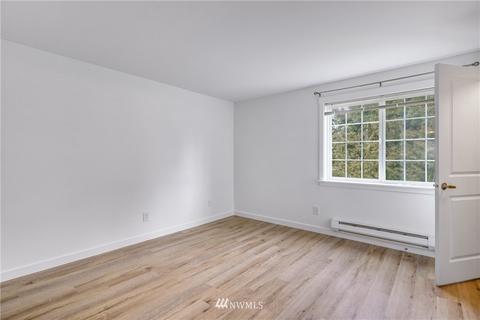12404 E Gibson Rd #C201, Everett, WA 98204 photo 16