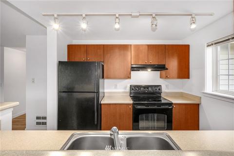 12404 E Gibson Rd #C201, Everett, WA 98204 photo 11