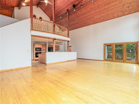 331 Burnett Rd, Winlock, WA 98596 photo 4