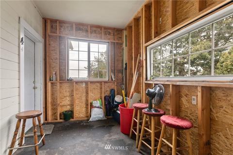 906 E Marine View Dr, Everett, WA 98201 photo 16