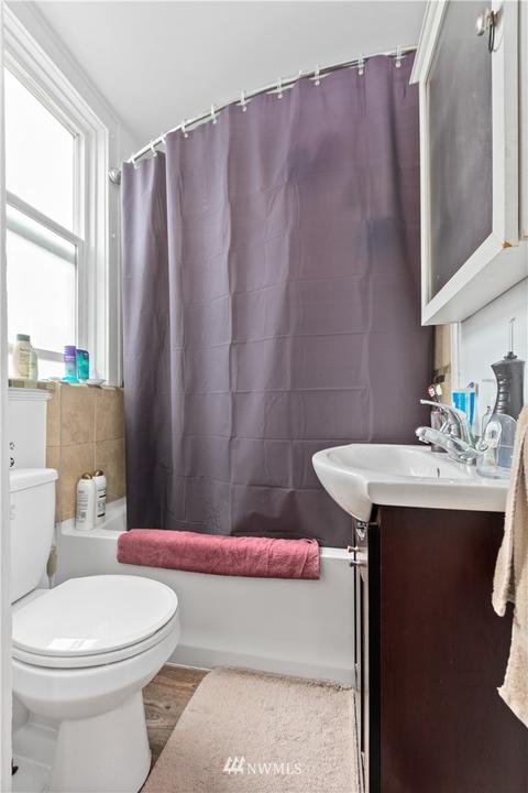 906 E Marine View Dr, Everett, WA 98201 photo 9