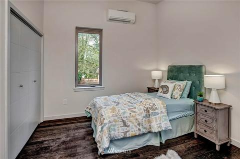 930 25th Ave, Seattle, WA 98122 photo 17