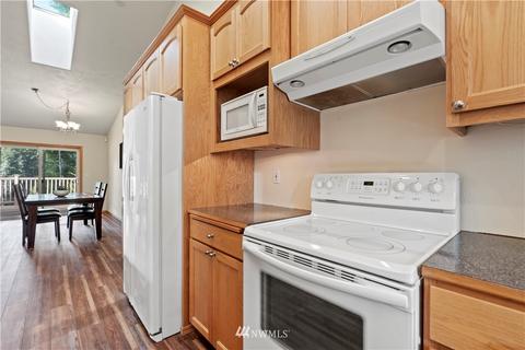 410 Emerald Lake Dr E, Grapeview, WA 98546 photo 9