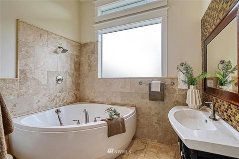 2008 E Aloha St, Seattle, WA 98112 photo 27