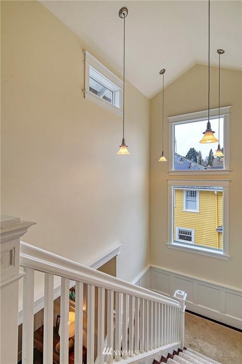2008 E Aloha St, Seattle, WA 98112 photo 28