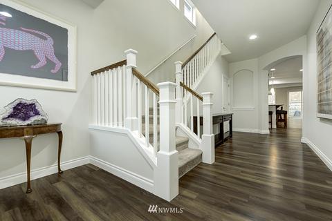 8417 NE 203rd Pl, Bothell, WA 98011 photo 2