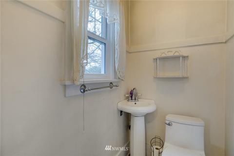 910 Hoyt Ave, Everett, WA 98201 photo 17