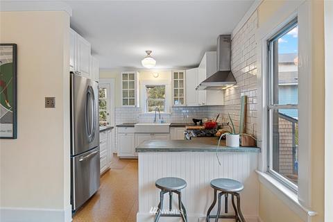 2809 E Spring St, Seattle, WA 98122 photo 3