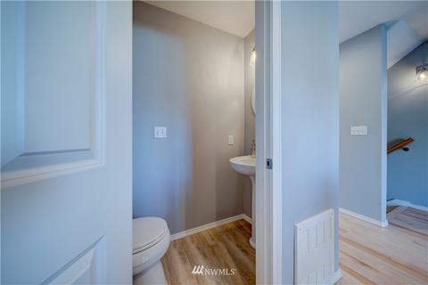 1414 E Spruce St, Seattle, WA 98122 photo 12
