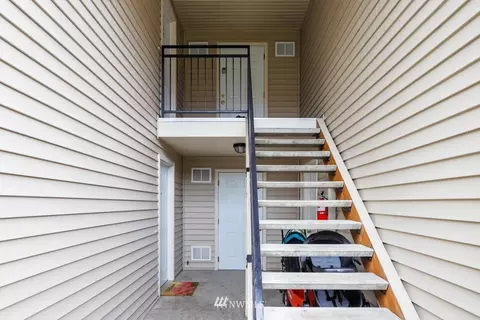 1227 Broadway, Everett, WA 98201 photo 2