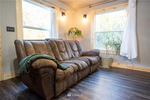 524 E Main, Centralia, WA 98531 photo 5