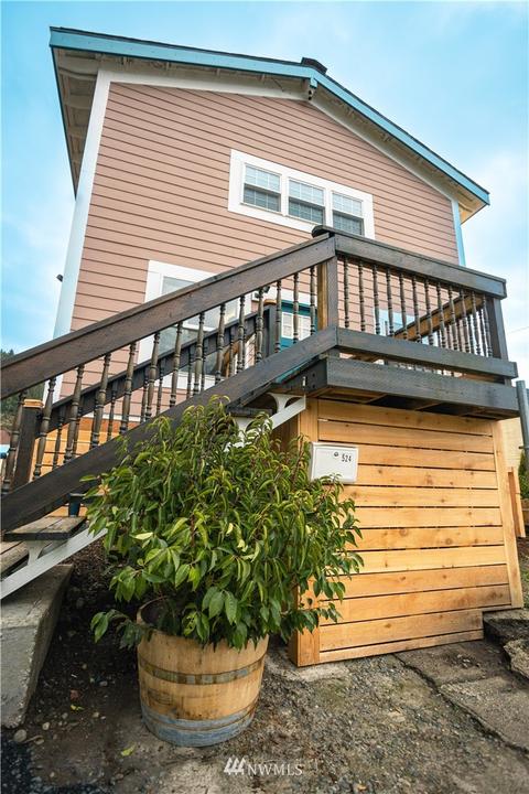 524 E Main, Centralia, WA 98531 photo 3