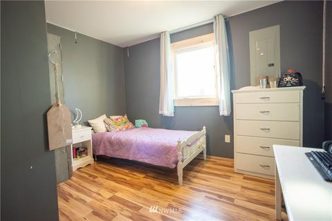 524 E Main, Centralia, WA 98531 photo 14