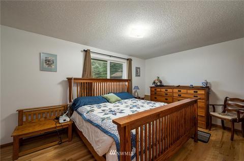 6852 Goodwin Rd, Everson, WA 98247 photo 2