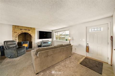 2721 May Ct, Enumclaw, WA 98022 photo 4