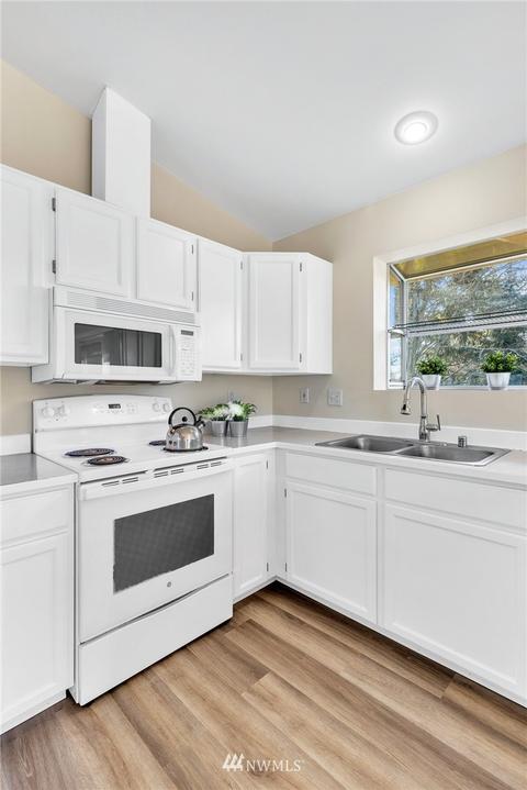 2 60th Pl SE, Everett, WA 98203 photo 13