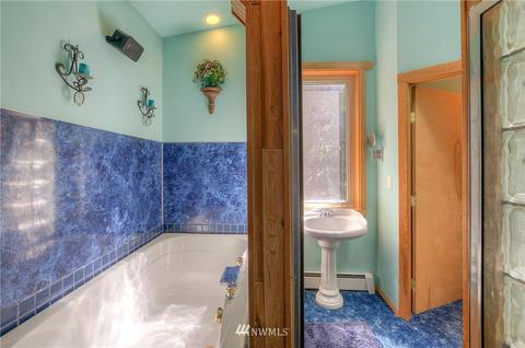 834 Buck Mountain Rd, Eastsound, WA 98245 photo 16