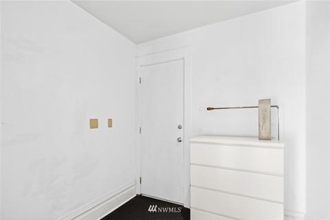 1122 E John St, Seattle, WA 98102 photo 14
