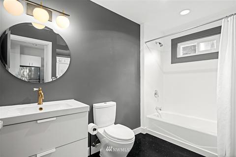 1122 E John St, Seattle, WA 98102 photo 15