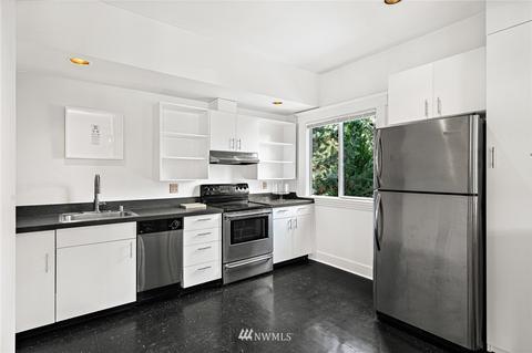 1122 E John St, Seattle, WA 98102 photo 9