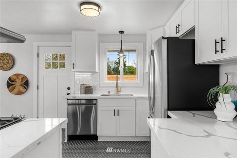 4526 15th Ave S, Seattle, WA 98108 photo 9