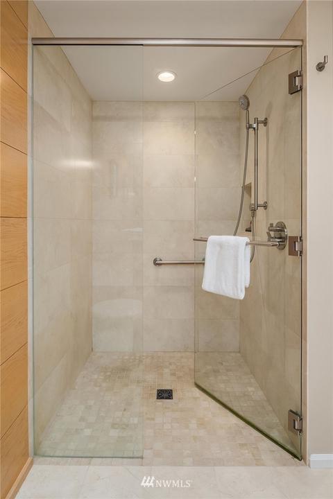 2249 39th Ave E, Seattle, WA 98112 photo 17