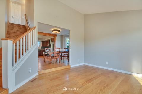 208 Almadon St, Enumclaw, WA 98022 photo 9