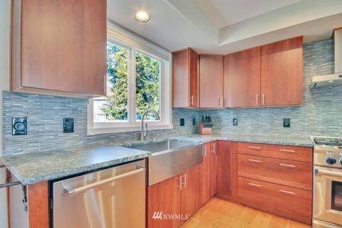 208 Almadon St, Enumclaw, WA 98022 photo 12