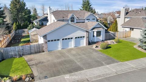 208 Almadon St, Enumclaw, WA 98022 photo 1