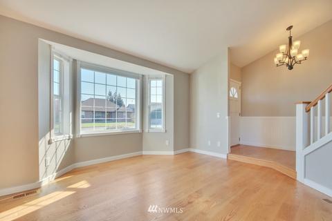 208 Almadon St, Enumclaw, WA 98022 photo 8