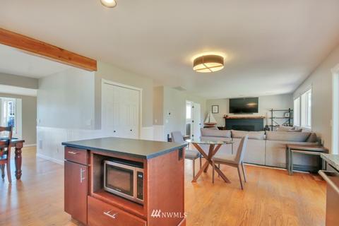 208 Almadon St, Enumclaw, WA 98022 photo 14