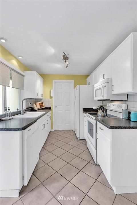 17827 Brook Blvd, Bothell, WA 98012 photo 14