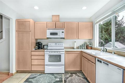408 211th Pl SE, Bothell, WA 98021 photo 9