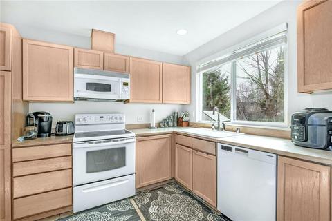 408 211th Pl SE, Bothell, WA 98021 photo 8