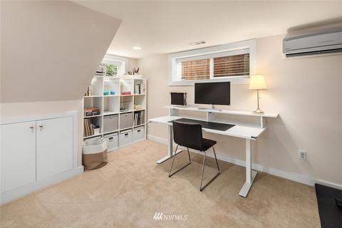 2504 E Pine St, Seattle, WA 98122 photo 22