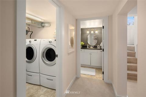 2504 E Pine St, Seattle, WA 98122 photo 25