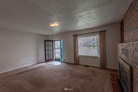 196 E Maple St, Walla Walla, WA 99362 photo 2