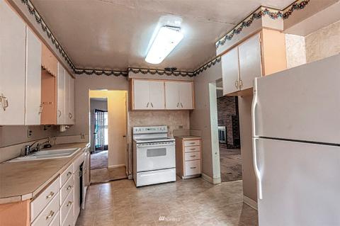 196 E Maple St, Walla Walla, WA 99362 photo 6